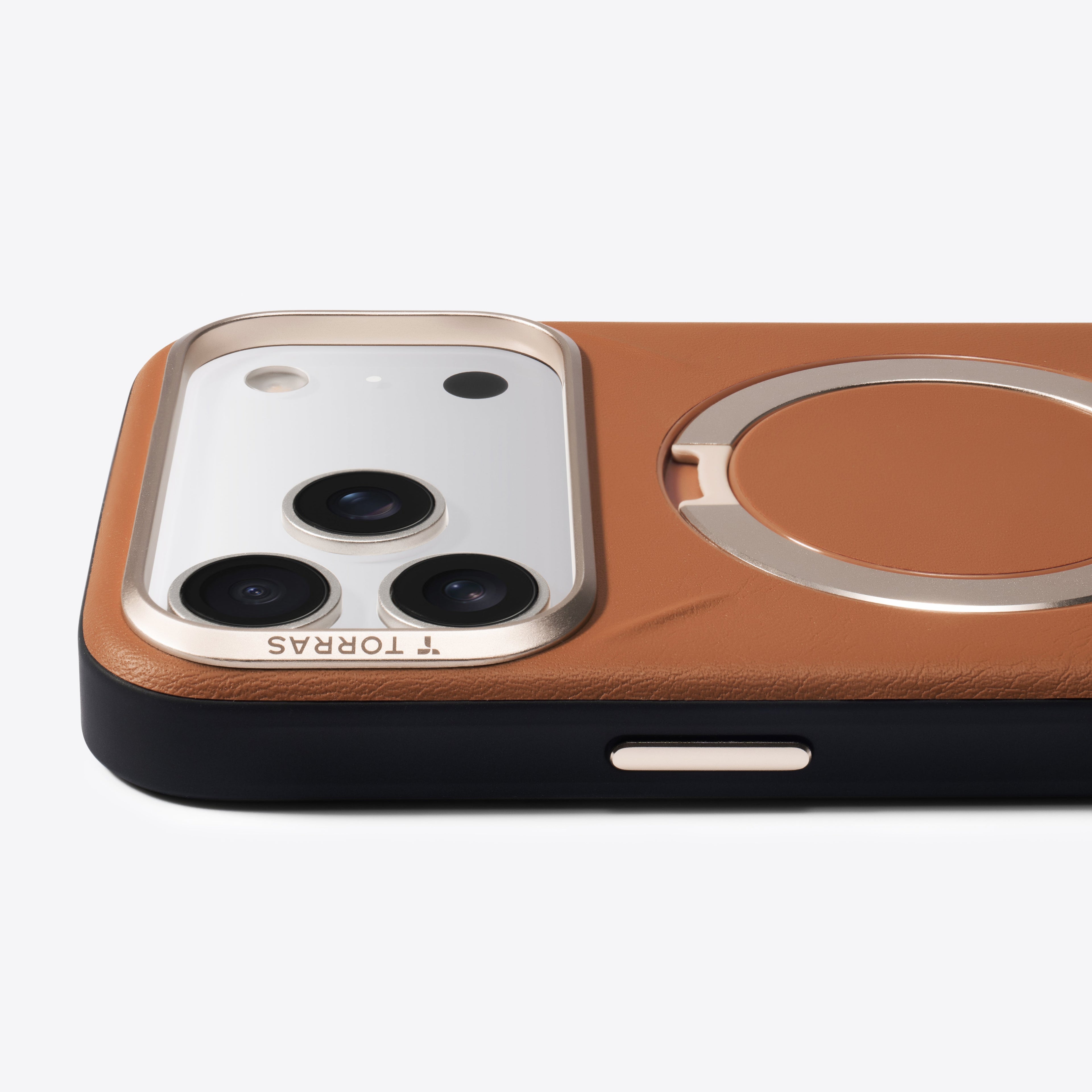 case_vegskin_ip17 brown_product_07_d5be787a e614 443f 87a6 21565e238992