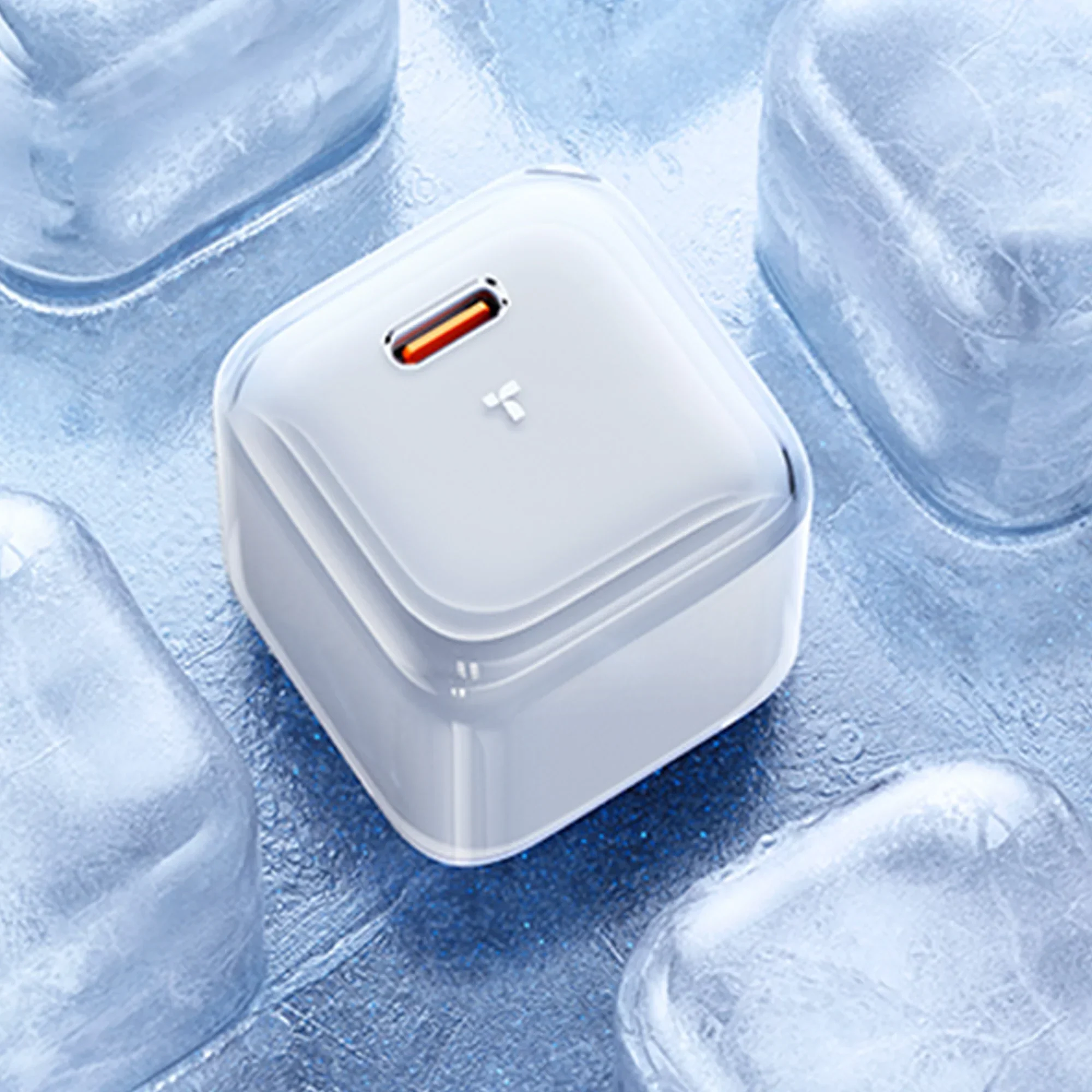 charging_icenano_30w_product_06_01f3ba1b 436f 4da5 9a41 466077f56761